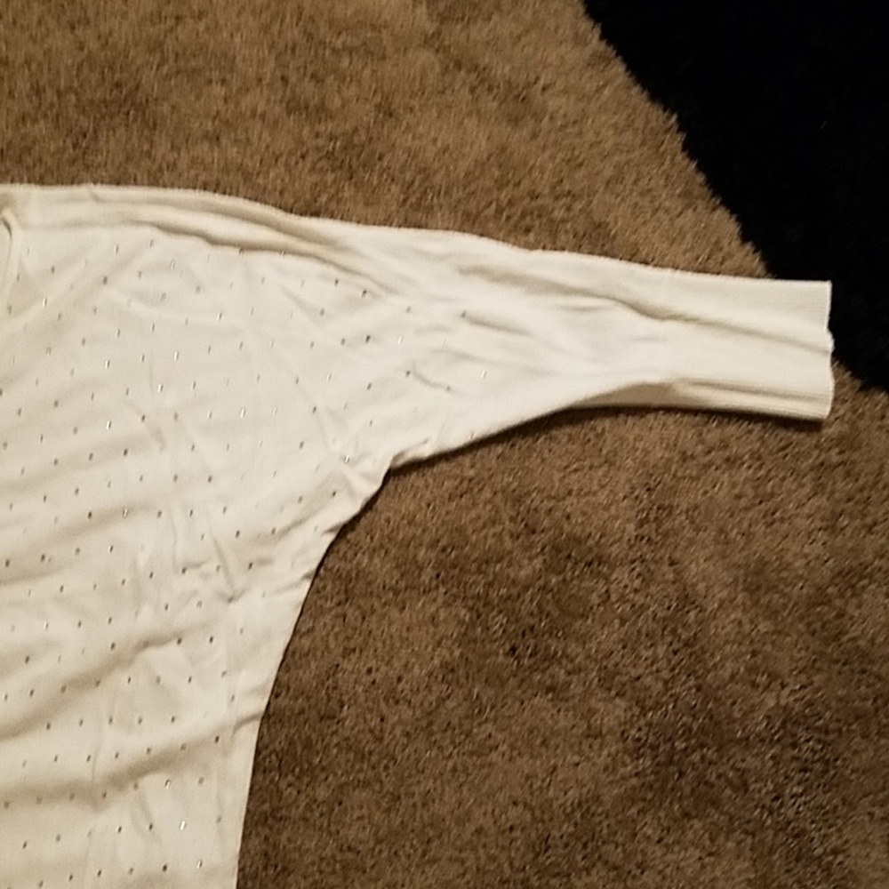 Sweater - Picture 2 of 4